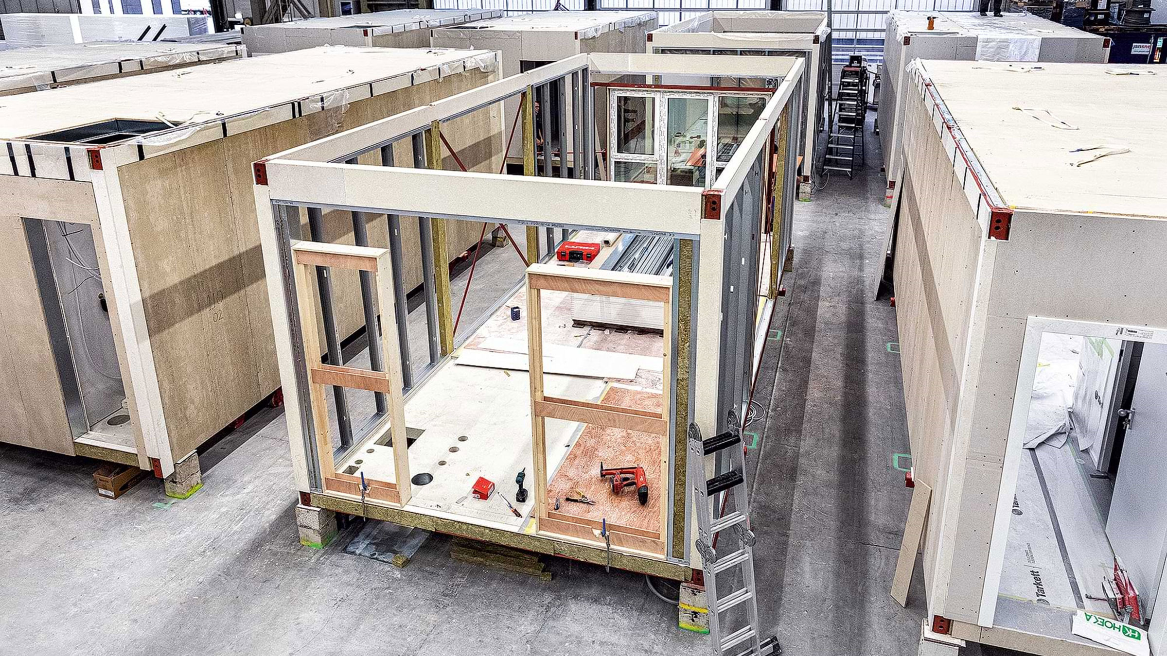 Der Fertigungsprozess bei Daiwa House Modular Europe.